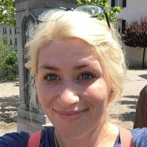 Meet your Posher, Lauren